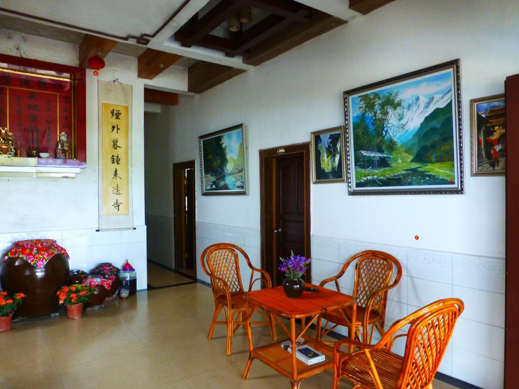Yangshuo Moon Resort Hotel Exterior foto